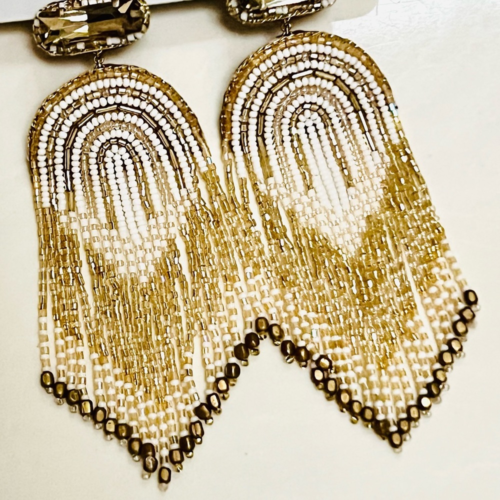 🌺🎉HP🎉🌺 NWT Deepa Gurnani Luxe Beaded Fringe Chandeliers - Picture 13 of 16